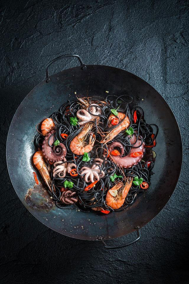 八爪魚哪個(gè)部位不能吃?網(wǎng)紅吃八爪魚為什么要爆頭? 八爪魚哪個(gè)部位不能吃?網(wǎng)紅吃八爪魚為什么要爆頭?